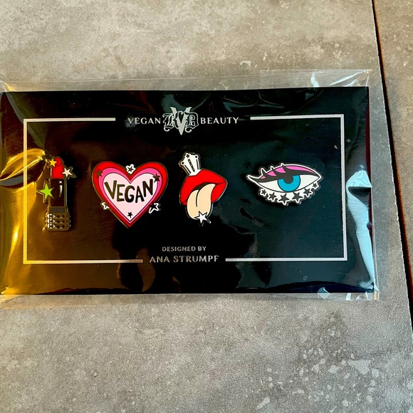 Kat Von D set of four pins - Picture 1 of 2